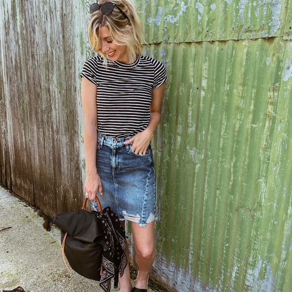 Hudson Jean Skirt - Picture 5 of 5